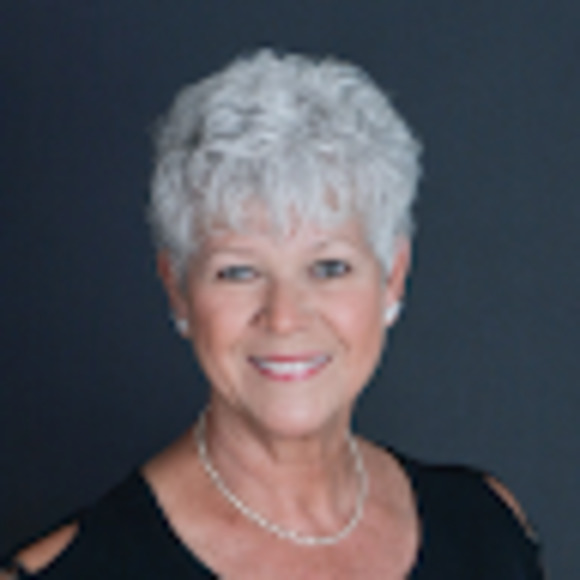 Meet your Posher, Elaine - Picture 1 of 1